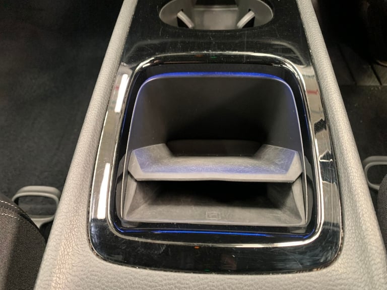 2022 Volkswagen ID.3 Pro Performance 58kWh Family Hatchback 5dr Electric Auto (204 ps) - LED - R ...