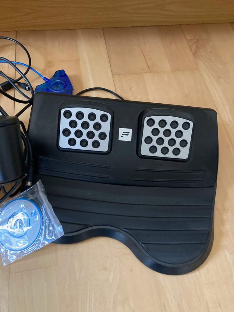 Original Formula 1 Motor Racing Game Set for Play Station 2 - Drive F1 cars in real time