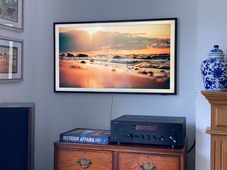 Samsung The Frame 43"QLED 4K Smart TV – Art Mode