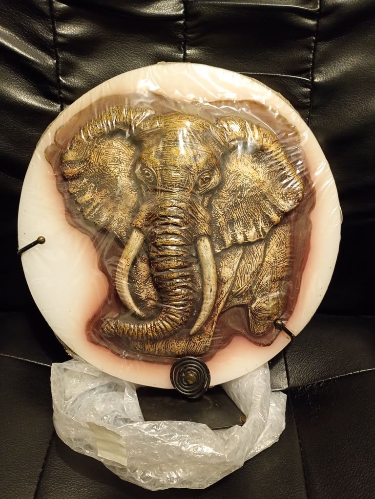 image for South African Elephant Medallion Candle