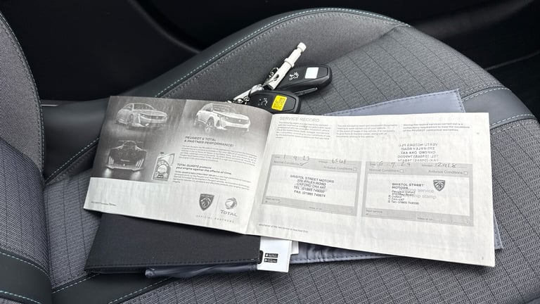 2022 Peugeot 208 1.2 PureTech 100 Allure Premium + 5dr Petrol Hatchback Hatchback Petrol Manual