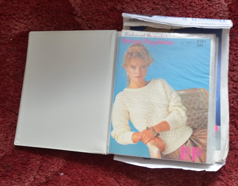 77 KNITTING PATTERNS