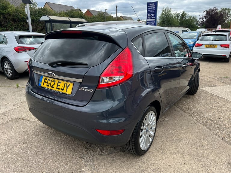 2012 Ford Fiesta 1.4 Titanium 5dr Auto HATCHBACK Petrol Automatic