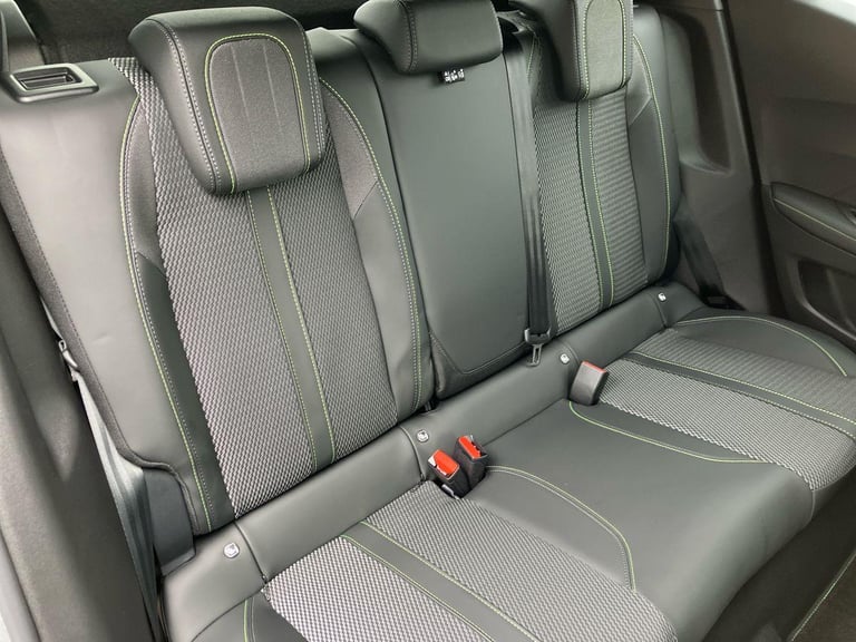 2025 Peugeot 2008 1.2 Hybrid 145 GT 5dr e-DSC6 Estate Automatic