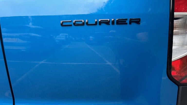 2025 Ford E-Transit Courier 100kW 43kWh Trend Van Auto Van Electric Automatic