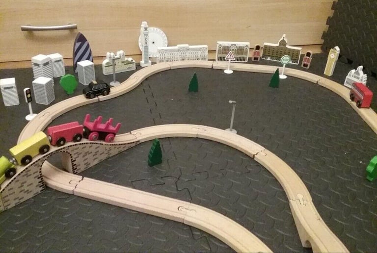 Kids Wooden Train Track Railway and cars Set Activity