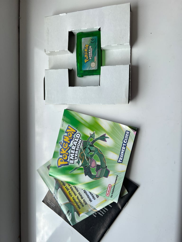 Pokémon emerald RARE 