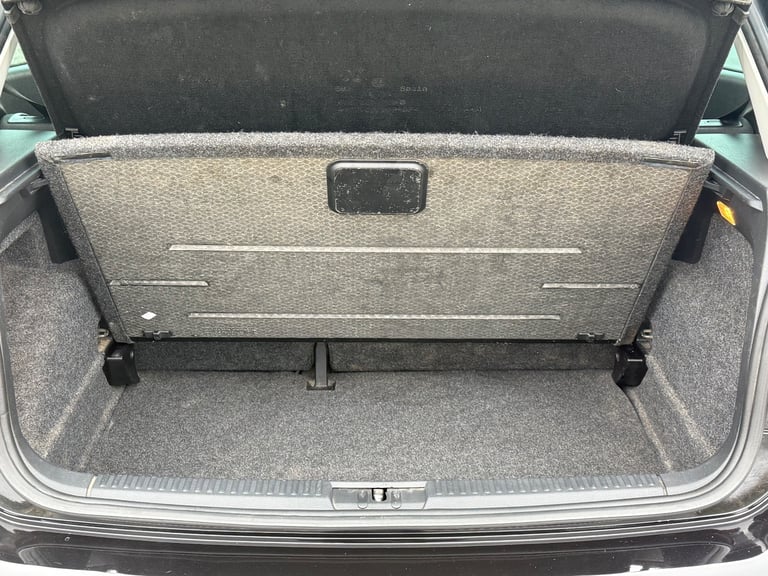 Volkswagen, POLO, Hatchback, 2011, Manual, 1390 (cc), 3 doors