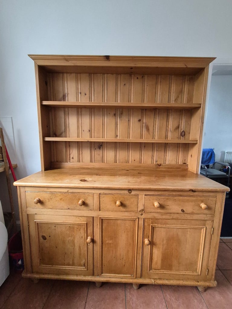 Antique Pine Welsh Dresser / Kitchen Dresser