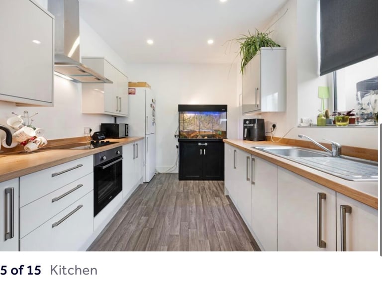 3 Bedroom Mid-Terrace for rent, Bury BL8- £1,200 pm