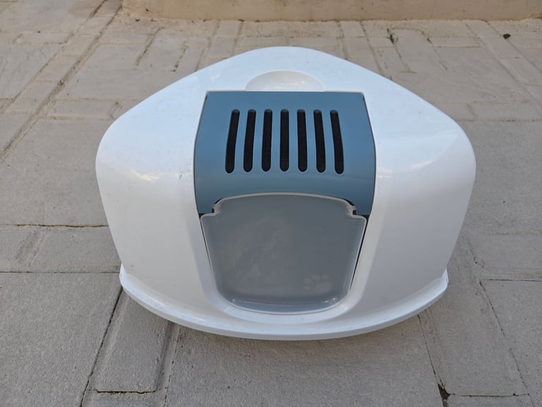 Cat Litter Box