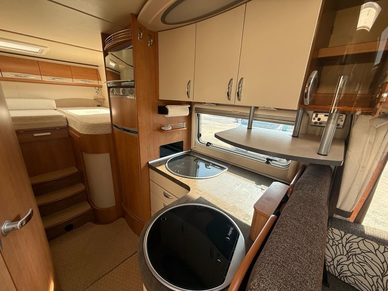 2012 Fiat DUCATO HOBBY EXCLUSIVE 690 MIAMI 4 BERTH MOTORHOME WITH LARGE GARAGE
