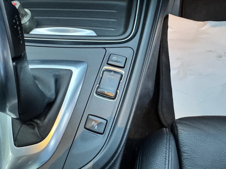 2014 BMW 4 Series 435i Luxury 2dr Auto COUPE Petrol Automatic