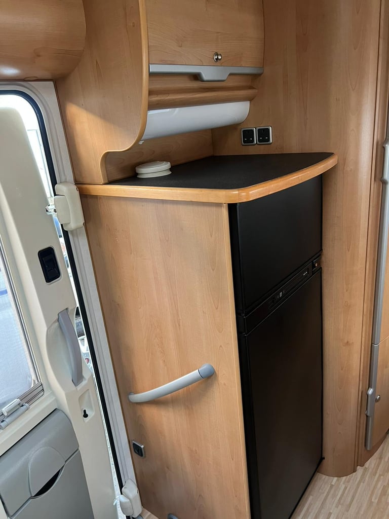 2006 - Mobilvetta Kimu 122 - 3ltr - 64,000k miles - 4 berth / 4 belts 