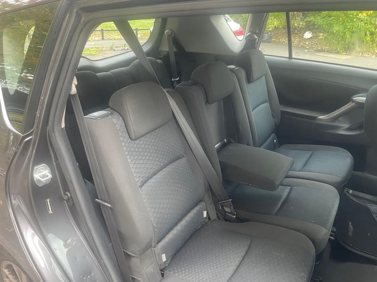 Toyota verso automatic 1.8 petrol 7 seaters ulezfree