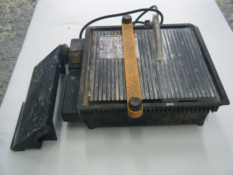 image for Powered tile cutter