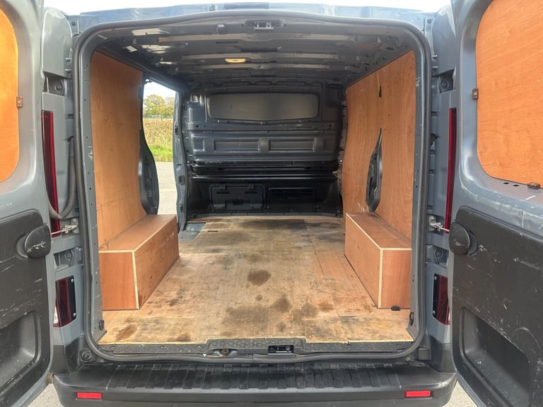 2022 Renault Trafic 2.0 dCi Blue SL28 Business+ L1 H1 Euro 6 (s/s) 5dr PANEL VAN Diesel Manual