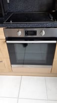 Hotpoint electric oven and whirlpool electric hob 