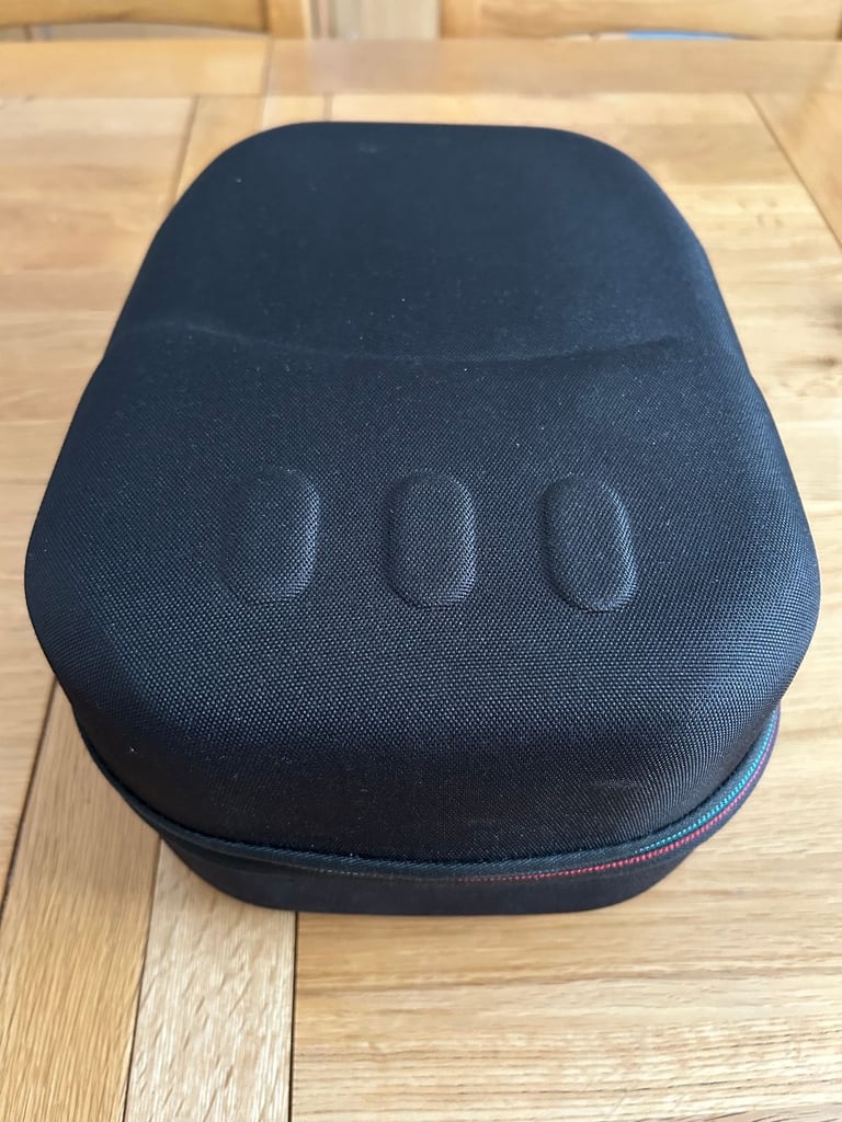 Meta Quest 3 512GB + Accessories