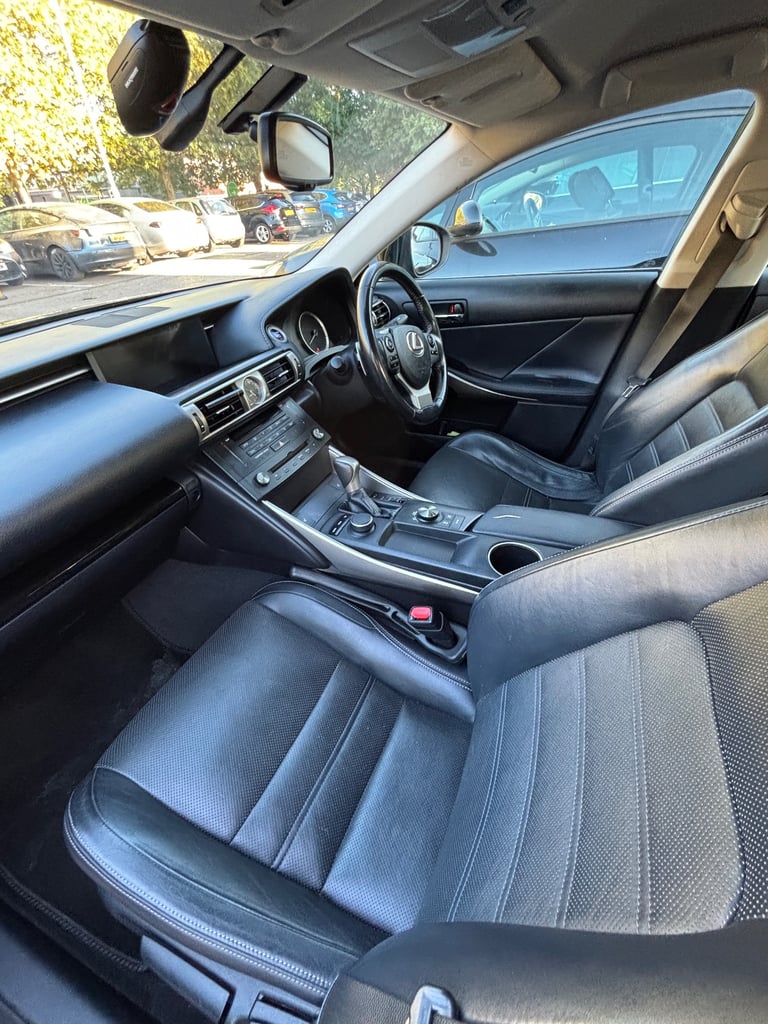 Lexus, IS, Saloon, 2015, Other, 2494 (cc), 4 doors