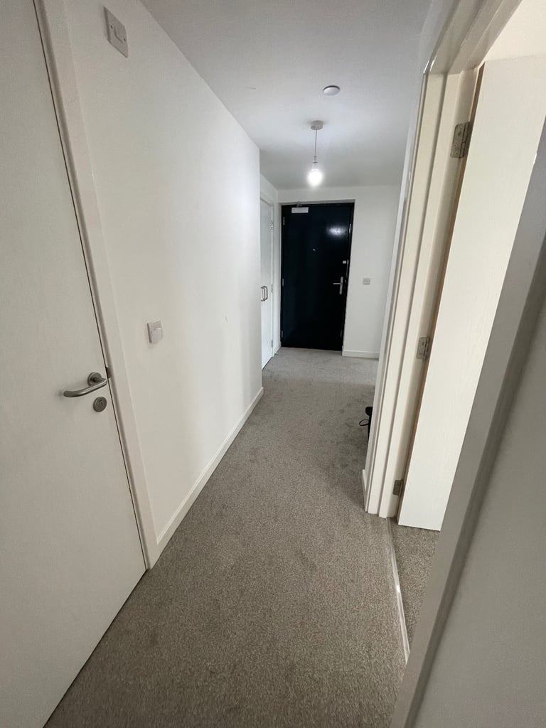 A spacious room available in a 2 bedroom shared apartment.