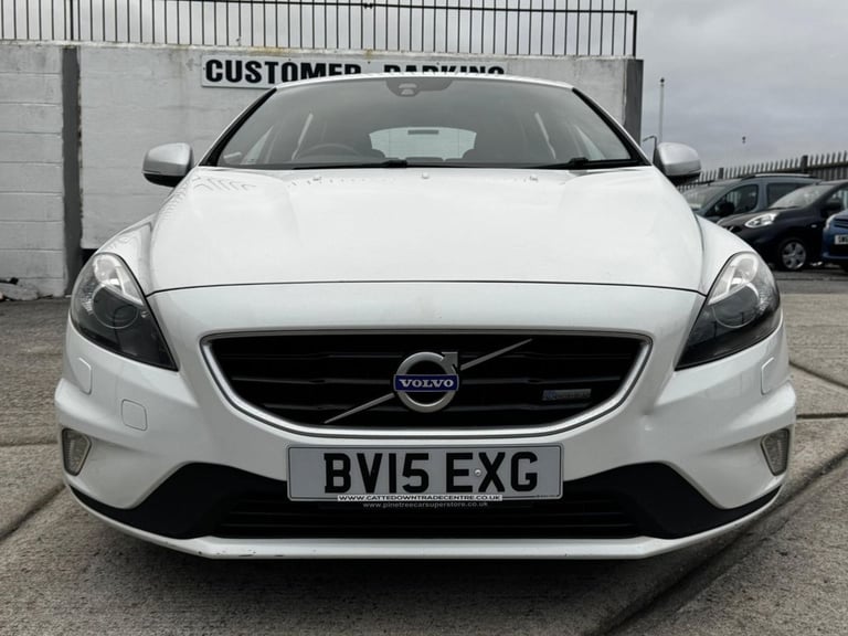 2015 15 VOLVO V40 1.6 D2 R-DESIGN LUX HATCHBACK 5DR DIESEL MANUAL EURO 5 (S/S) (