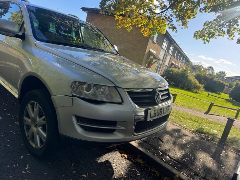 Volkswagen, TOUAREG, Estate, 2006, Semi-Auto, 2461 (cc), 5 doors