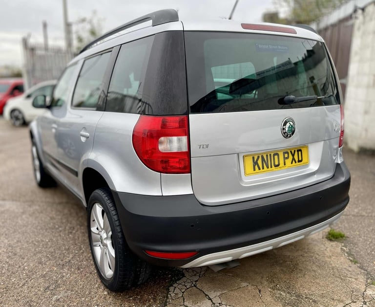2010 Skoda Yeti 2.0 TDI CR SE 5dr HATCHBACK Diesel Manual