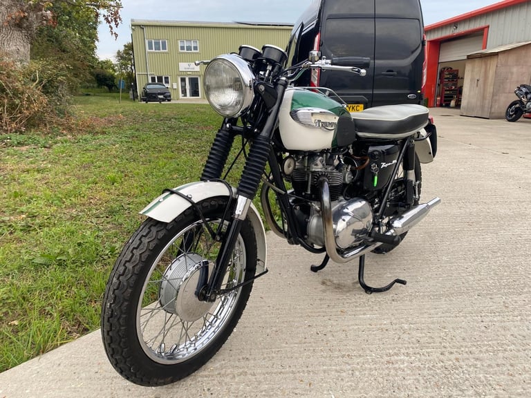 TRIUMPH T100, 1967, LOVELY CLASSIC 500 TWIN WITH MATCHING NUMBERS ++ RESERVED ++