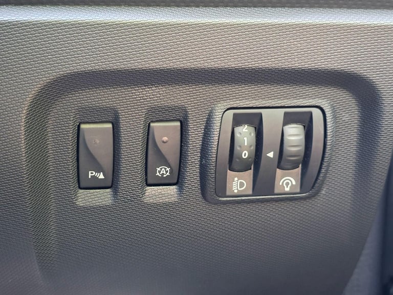 2015 Renault Captur 1.5 dCi ENERGY Dynamique S Nav Euro 6 (s/s) 5dr SUV Diesel Manual