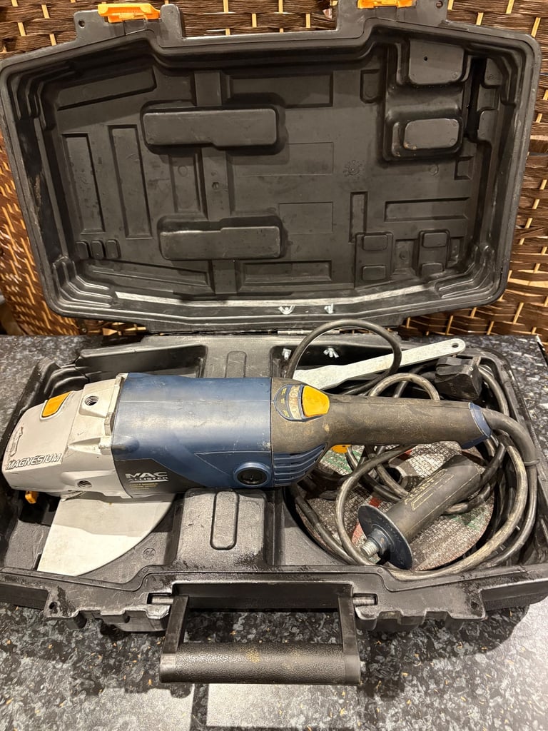 Mac allister angle grinder 230mm 2200walts