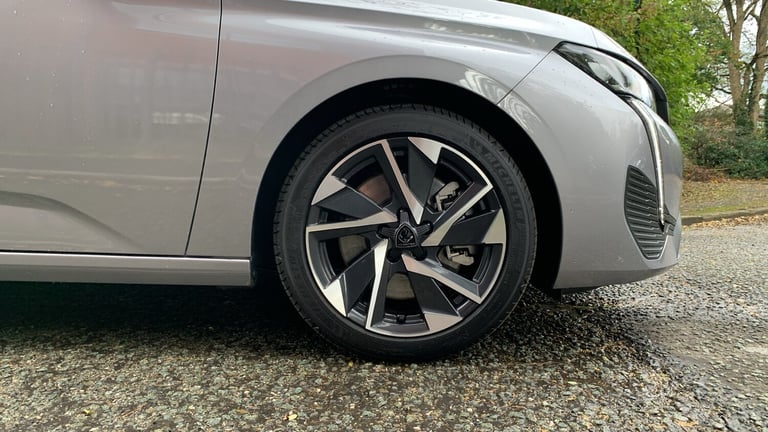 2025 Peugeot 308 SW 1.6 12.4kWh Allure Estate 5dr Petrol Plug-in Hybrid e-EAT Euro 6 (s/s) (180 E...