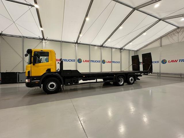 Scania 114 340 6x2 Rear Lift Day Cab Beavertail