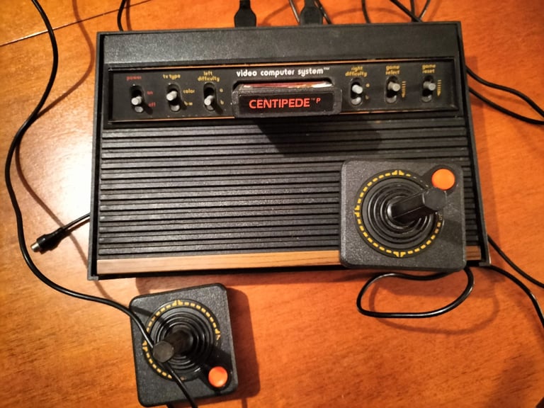 ATARI VIDEO COMPUTER SYSTEM CX-2600 WITH GAMES
