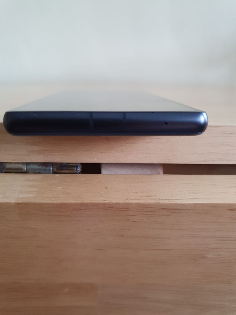 Google Pixel 7a – new, unlocked and De-Googled