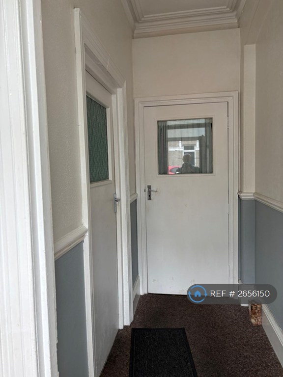 2 bedroom flat in St. Dunstans Terrace, Plymouth, PL4 (2 bed) (#2656150)