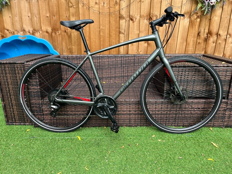 image for Specialized Sirrus disc flatbar hybrid Road bike. Trek pinnacle Triban Whyte Boardman 