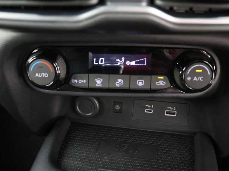 2024 Nissan Juke 1.0 DiG-T N-Connecta 5dr HATCHBACK PETROL Manual