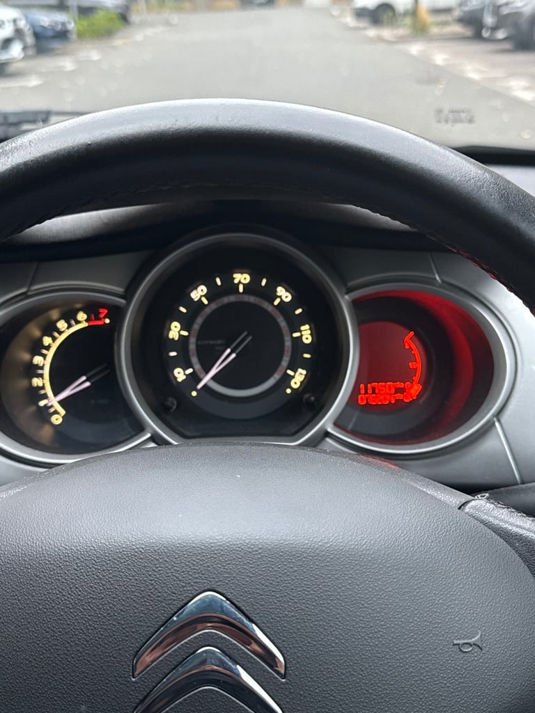 Citroen, C3, Hatchback, 2010, Manual, 1360 (cc), 5 doors