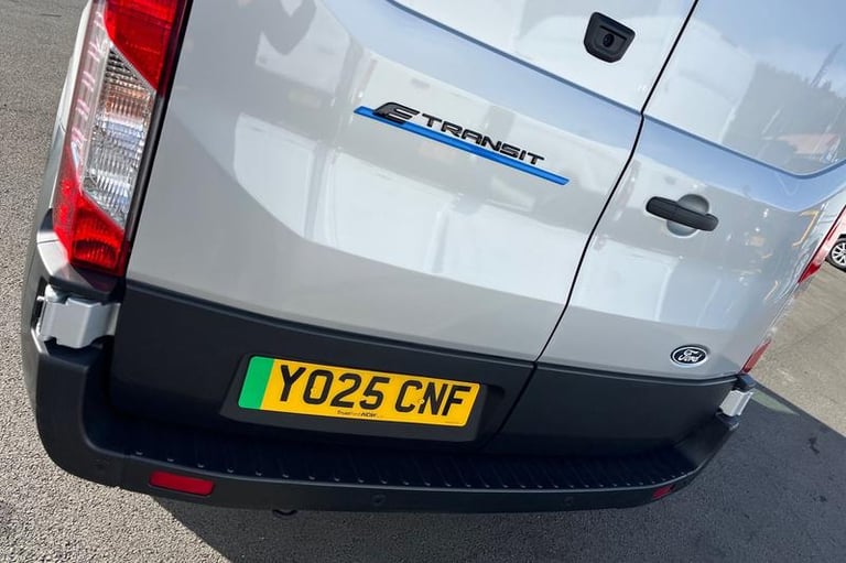 2025 Ford E-Transit 350 Leader AUTO L3 H2 LWB Medium Roof RWD 135kW 68kWh DAP, PRO POWER ONBOAR P...