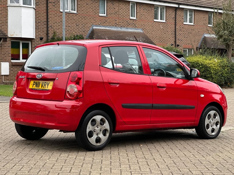 2011 KIA Picanto 2 Automatic 1.1L Petrol Full Kia Service History 1YR NEW MOT 44,000 Mileage 1 OWNER