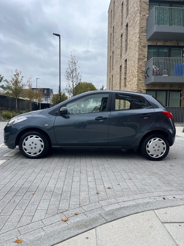 Mazda, 2, Hatchback, 2012, Manual, 1349 (cc), 5 doors