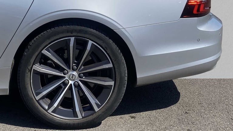 2021 Volvo S90 2.0 T8 Recharge PHEV Inscription 4dr AWD Auto Saloon Plug-In Hy Automatic