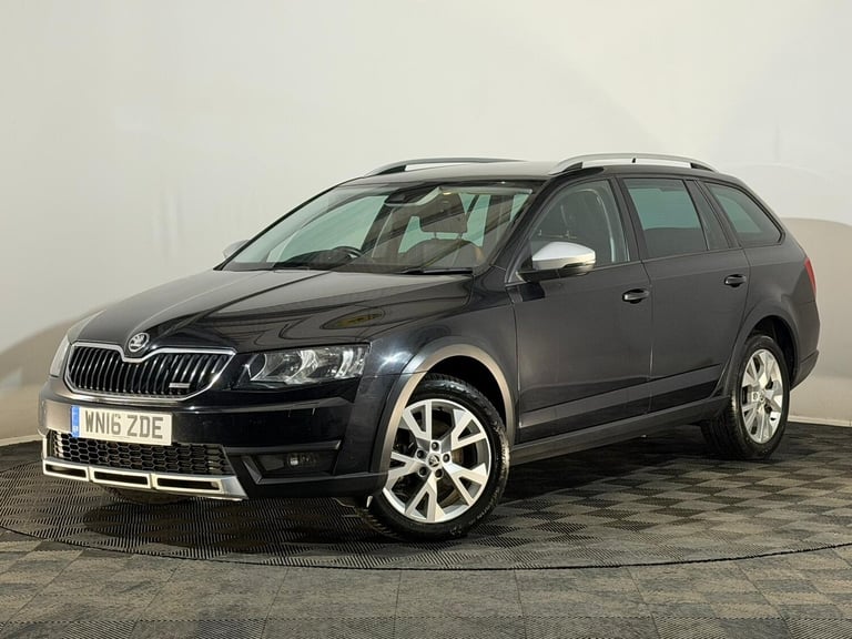 2016 SKODA OCTAVIA SCOUT 2.0 DIESEL DSG AUTOMATIC 4WD 4X4 ESTATE 1 PREV OWNER