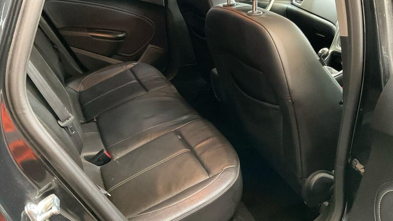 2014 Vauxhall Astra 1.6 16v Elite Euro 5 5dr HATCHBACK Petrol Manual