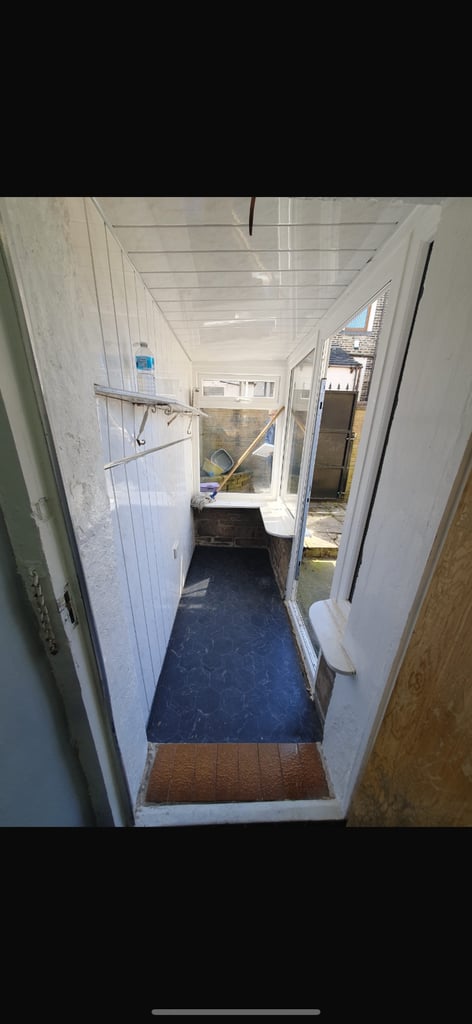 2 bedroom house for rent 