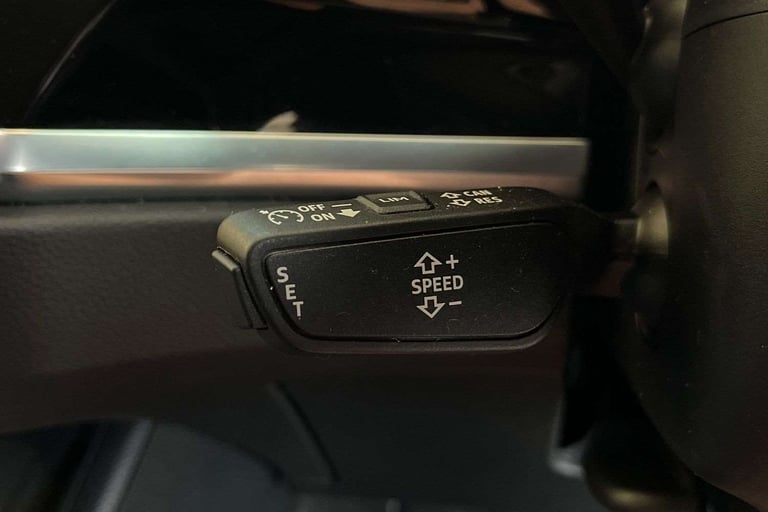 2022 Audi Q3 35 TFSI Technik 5dr ESTATE PETROL Manual