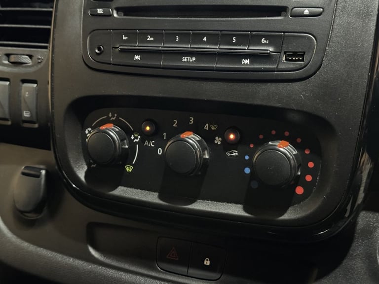 2016 Vauxhall Vivaro 1.6 CDTi 2900 BiTurbo ecoFLEX Sportive Crew Van Double Cab 5dr Diesel Manua ...