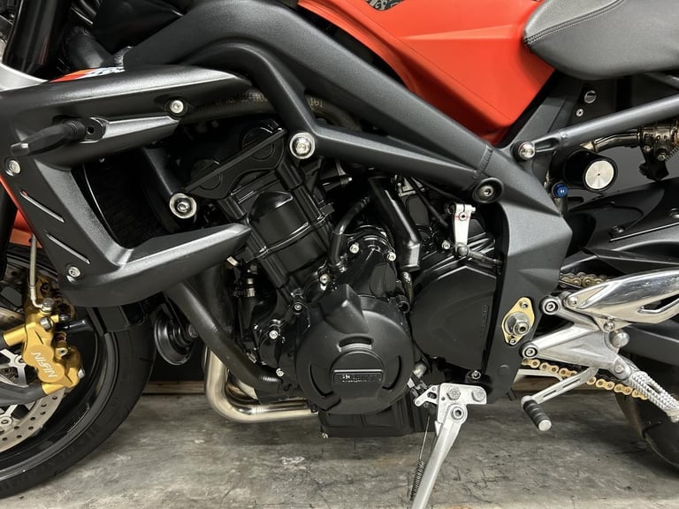 2010 10-PLATE TRIUMPH STREET TRIPLE 675 R ** ONLY 9,724 MILES ** EXTRAS **