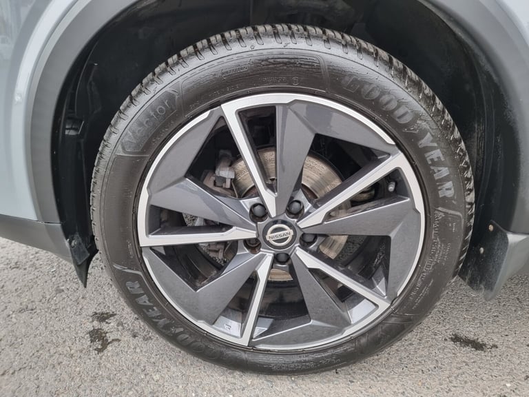 2021 Nissan Qashqai 1.3 DiG-T MH Tekna 5dr Hatchback Petrol Manual